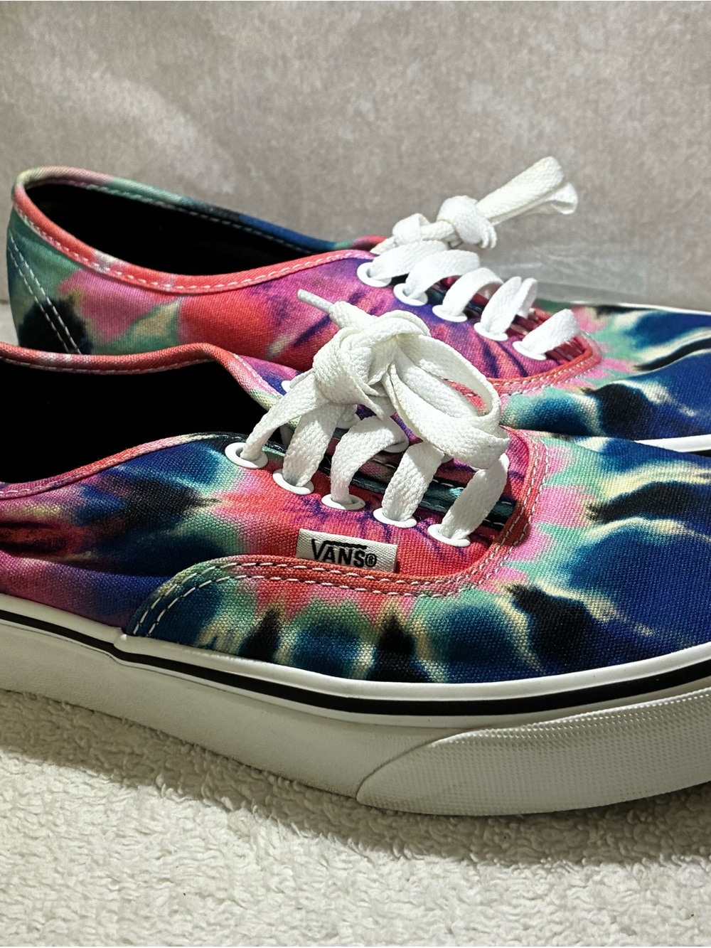 Vans Tie-Dye Low-Top Sneakers - Pink, Blue, Green